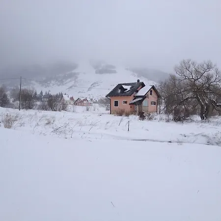 Dom wakacyjny Holiday Marko *
